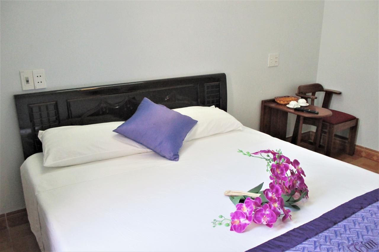 Purple Garden Homestay Хойан Экстерьер фото
