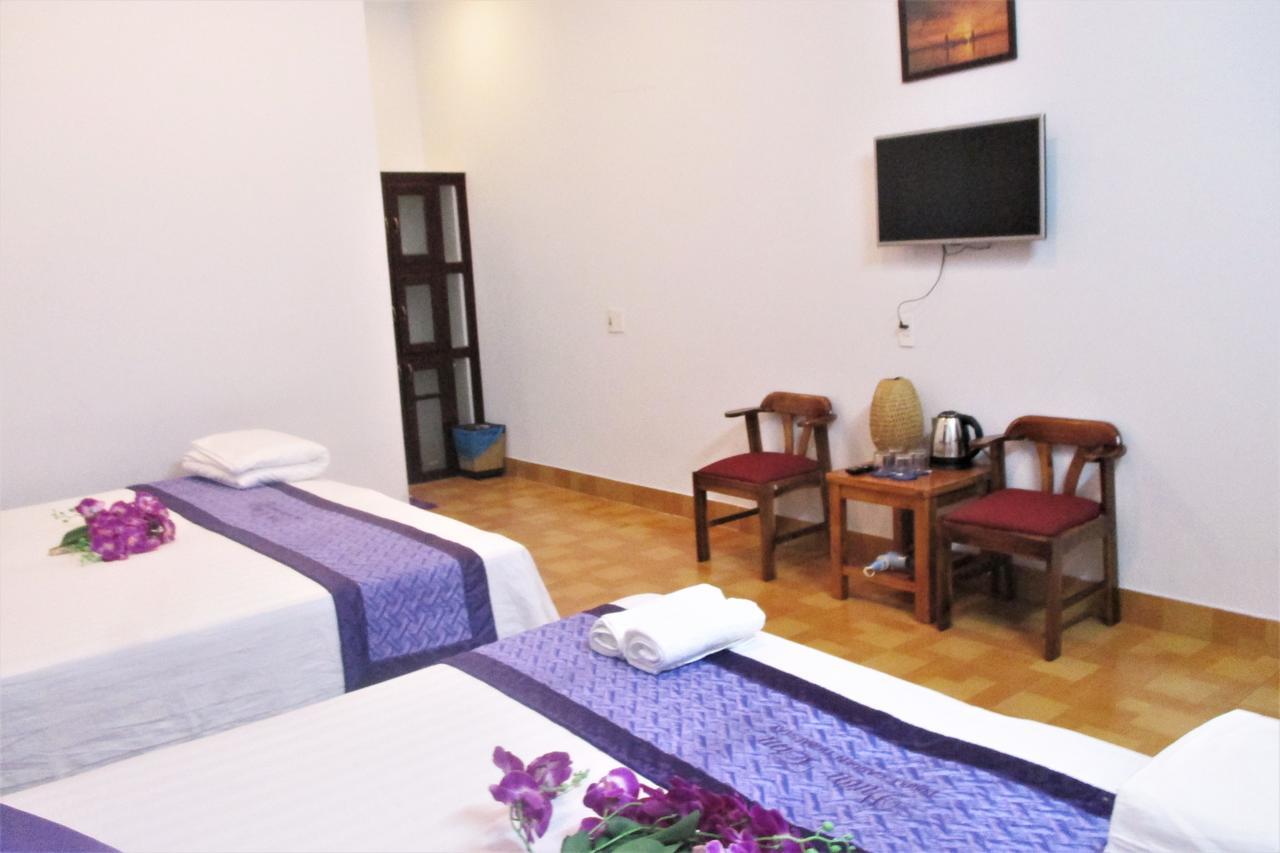 Purple Garden Homestay Хойан Экстерьер фото