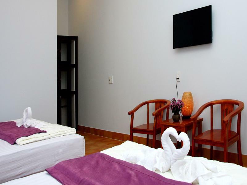 Purple Garden Homestay Хойан Экстерьер фото