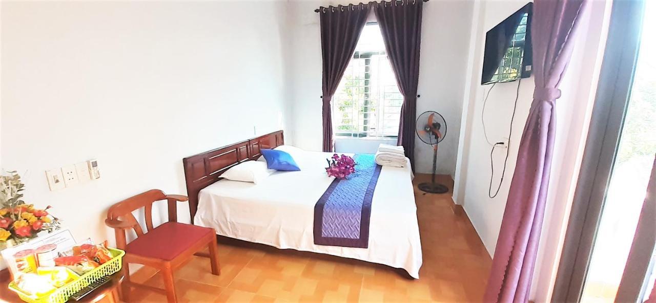 Purple Garden Homestay Хойан Экстерьер фото